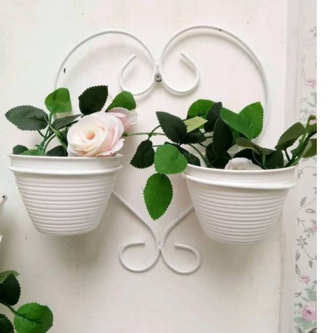 Harga Bersahabat.. Standing pot tempel love untuk tanaman hias rak pot love besi