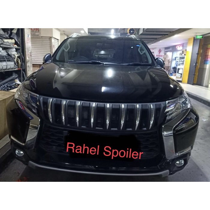 Grill Pajero Sport 2016