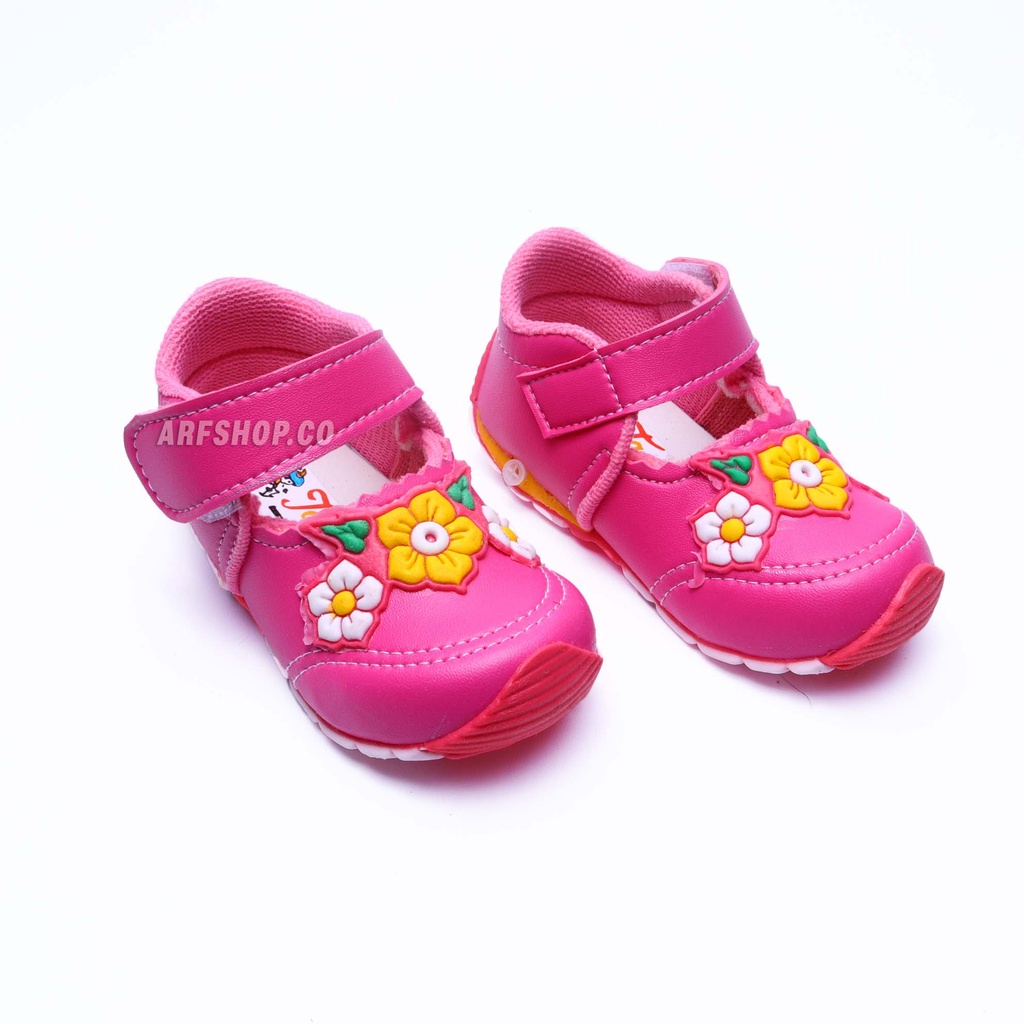 SEPATU ANAK BUNYI BAYI PEREMPUAN BUNGA TIGA USIA 1 -3 TAHUN/SEPATU BALITA MURAH[BUNYI CIT-CIT]