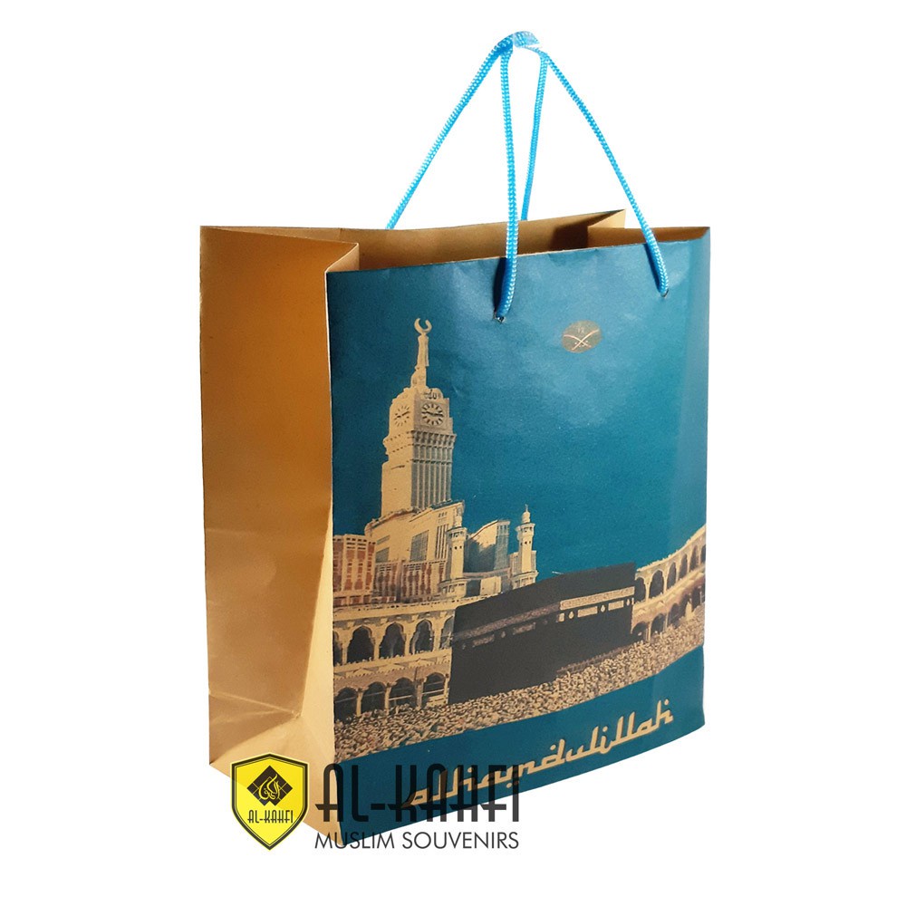 

Tas Kertas Souvenir Paket Oleh Oleh Haji dan Umroh Ukuran Sedang