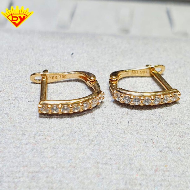 Anting Emas Permata Zirconia Kadar Emas 700