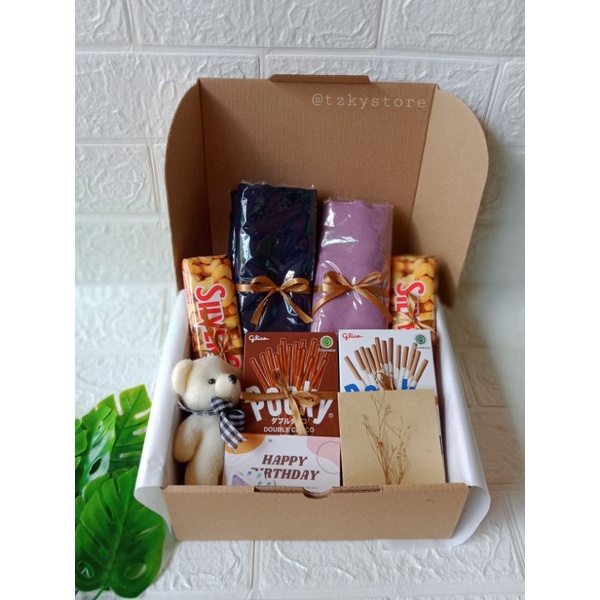 

Kado Cewe , Kado ulang tahun, kado sidang , hampers cewe , hampers birthday