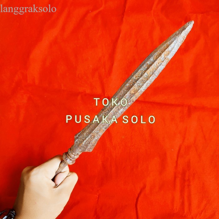 

TOMBAK KECIPIR KARNO TINANDING TUA MURAH antik