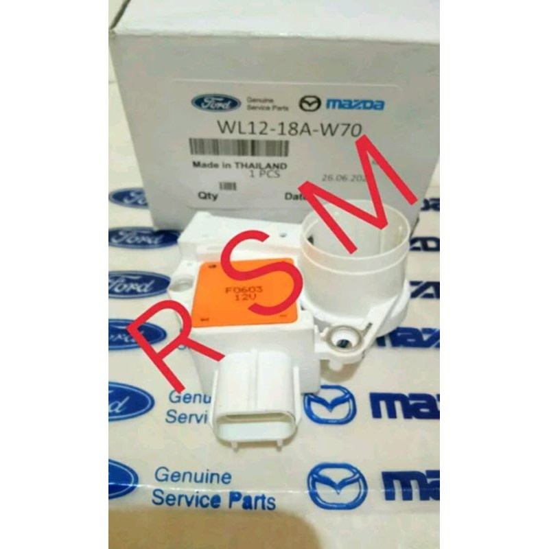 IC REGULATOR IC ALTERNATOR DINAMO AMPERE CAS FORD ESCAPE 2000CC 3000CC MAZDA TRIBUTE 12V SOCKT PIN 3