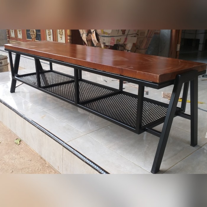 Meja Rangka Besi