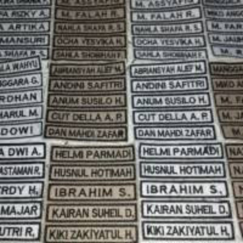 

Bordir name tag bordir/name tag sekolah/bet sekolah/papan nama sekolah Bordir Nama Custom bordir