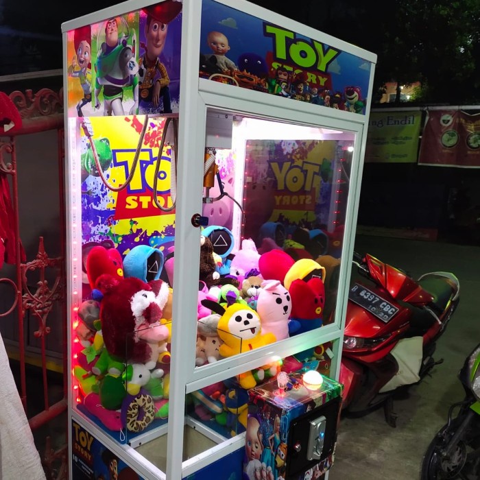 MESIN CAPIT BONEKA CAPITAN BONEKA - DORAEMON, BOX & MESIN