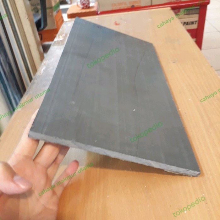 

pvc grey lembaran / abu abu 15mm x 30cm x 30cm