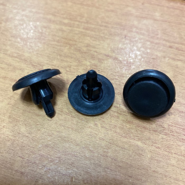 Klip kancing liner mobil toyota yaris