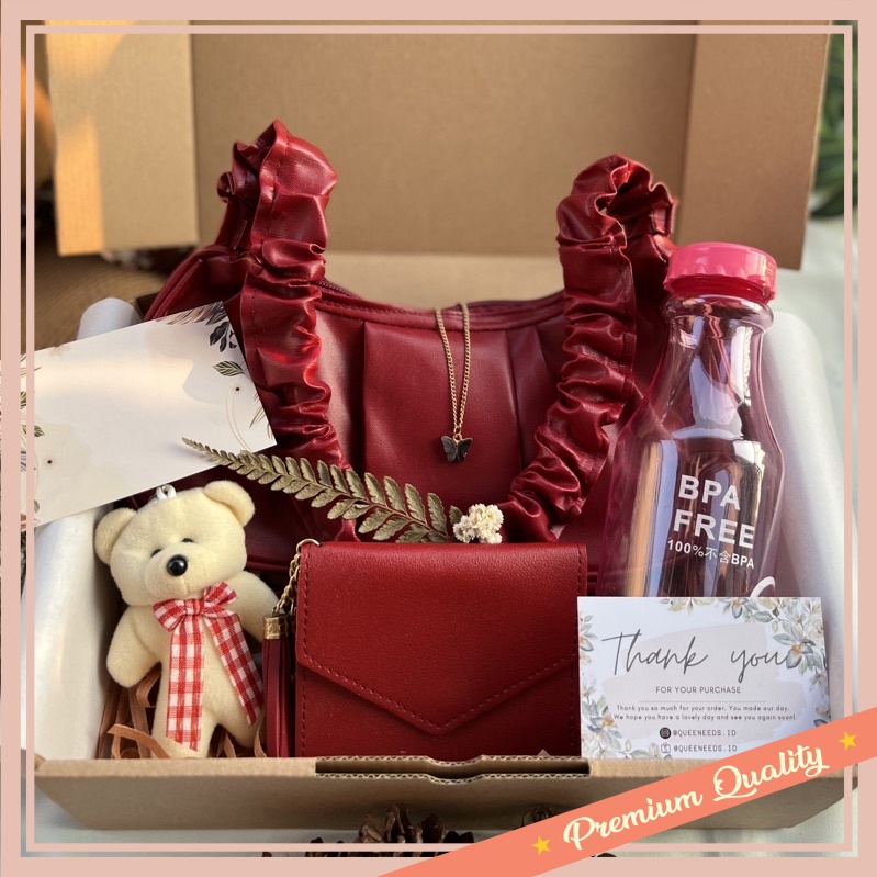 

Kado Souvenir Unik Murah Kekinian Hampers Natal Lebaran Valentine Buat Pacar Teman Bestie / 10.10 Sale | Hampers GiftBox Alea Red / Maroon Series | Hampers Natal | Hampers Christmas | Gift Birthday Wedding Graduation | Hampers Custom