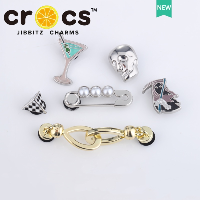 Metal jibbitz Crocs charms Silver metal Pyramid Cocktail Skull New Style Crocs Shoes Flower