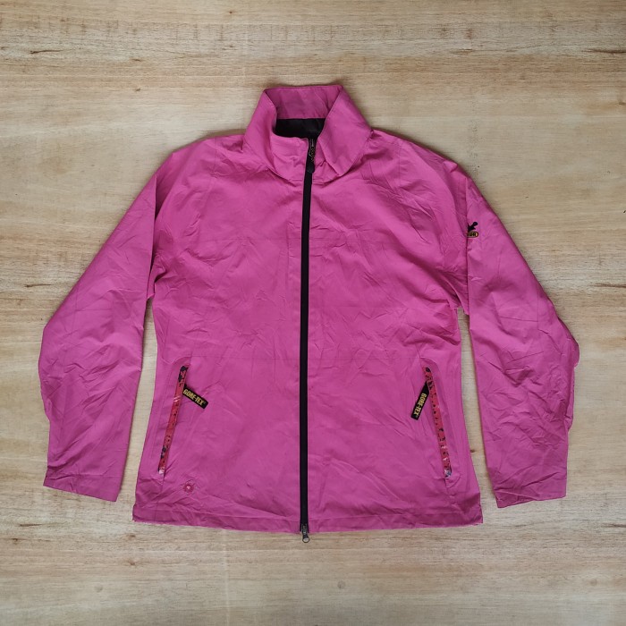 jaket gunung cewek Salewa goretex pink