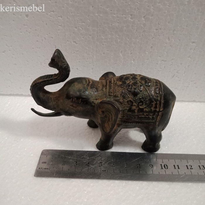 Patung Gajah Hitam Perunggu Kuno antik