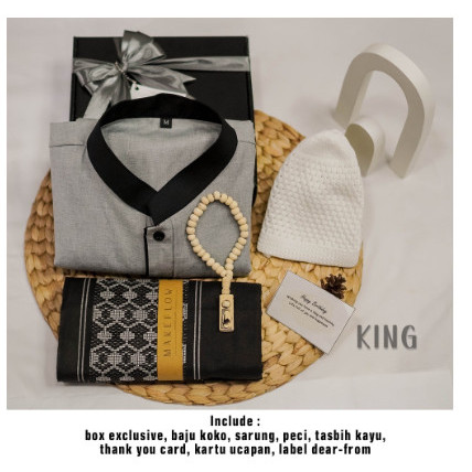 

Hampers Jumatan COWOK Sarung Sajadah Koko GIFT Hampers Lebaran - Paket King, BOX SPECIAL