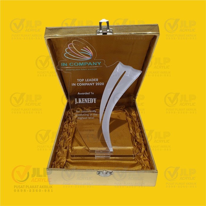 

HL [EXPRESS] PLAKAT, PIAGAM, VANDEL PENGHARGAAN ACRYLIC 20X10 + BOX JLP01 - BOX MOTIF BATIK