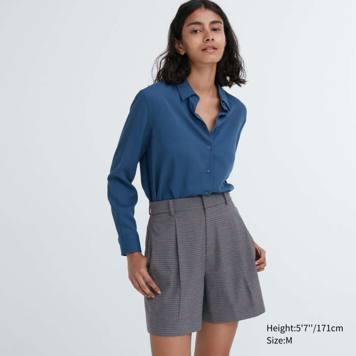 UNIQLO Celana Pendek Rapi Kotak 462545 Wanita S - 07 GRAY