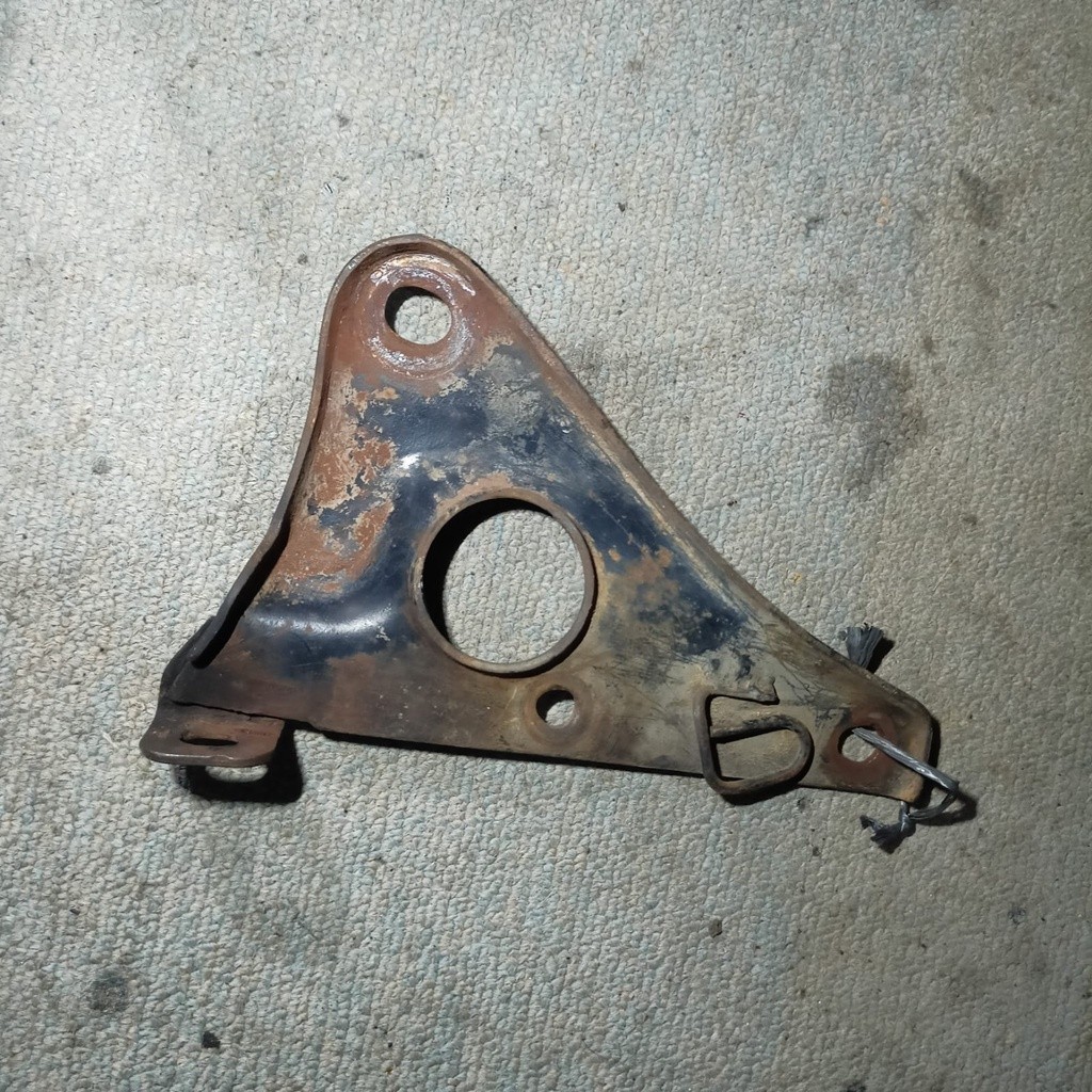 Breket knalpot plat besi penahan knalpot honda GL 100 GL 125 original