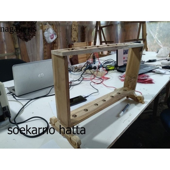 

Jagrak keris minimalis kayu jati sh779879 termurah