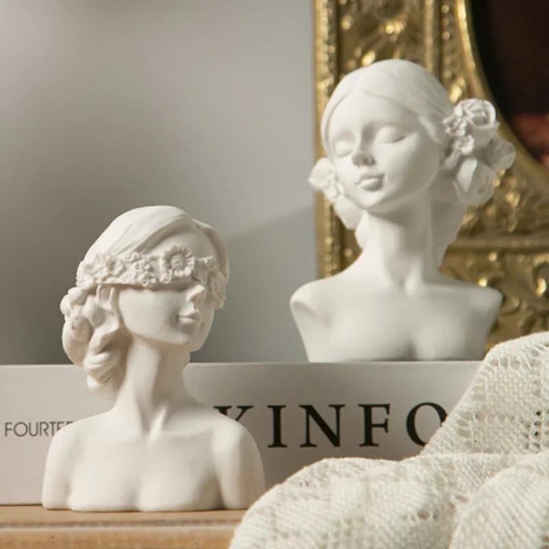 

Masked Girl Candle Silicone Mold DIY Gypsum Aromatherapy Epoxy Resin Soap Mold Human Candle Fragrance Stone Ornament Crafts