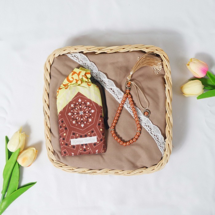 

Hampers Kado Mukena Dewasa Lebaran Idul Fitri Pernikahan Ulang Tahun - Mocca