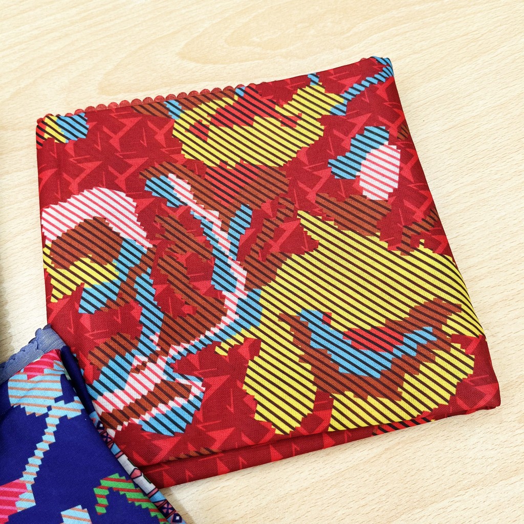 Jilbab Hijab Kerudung Motif Bunga Lagosi Bugis Voal Premium Seri 2 Segiempat Merah Ukuran Reguler - 