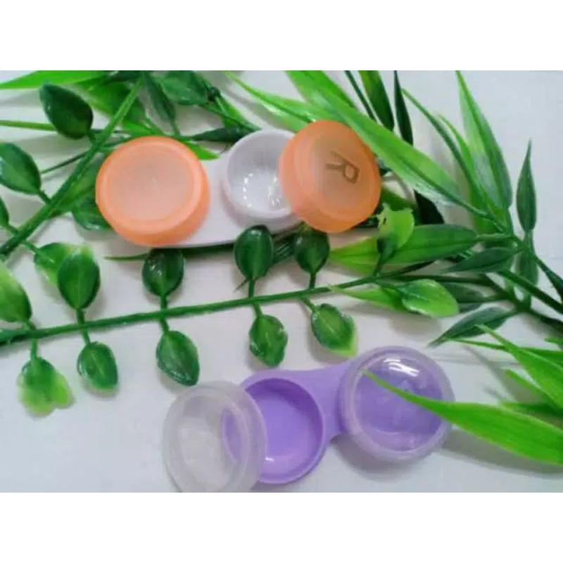 

TEMPAT SOFT LENS/WADAH SOFTENS MATA