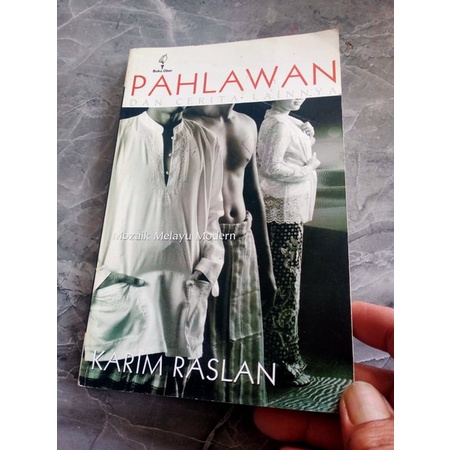 PAHLAWAN DAN CERITA LAINNYA-KARIM RASLAN -D1