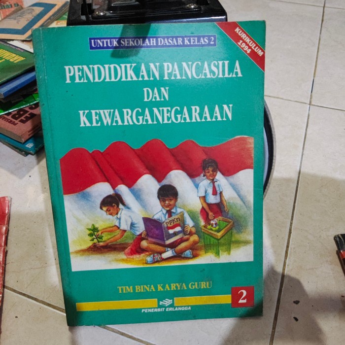 PPKN SD kelas 2 1994 penerbit erlangga