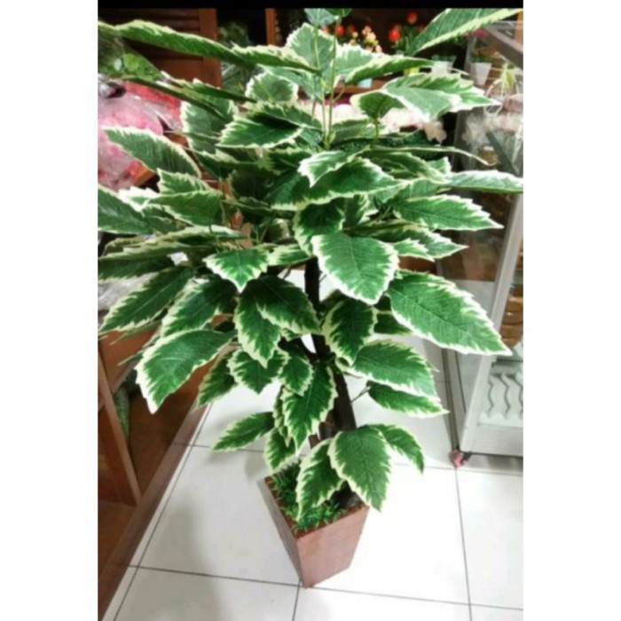 bunga hias/bunga plastik/pohon hias/pohon daun gerigi/pohon plastik