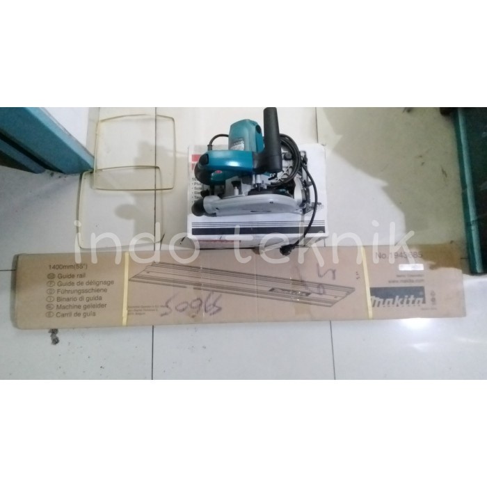 PROMO AKHIR TAHUN Mesin Plunge Cut Circular Saw / Potong Kayu Dengan Rel Makita SP 6000