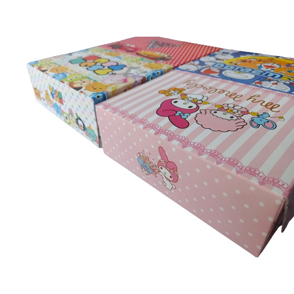 

Kiara Dus Snack Box Tebal Motif Kartun 20X14X7 Cm / Box Makanan Cemilan / Box Snack Hadiah Bingkisan
