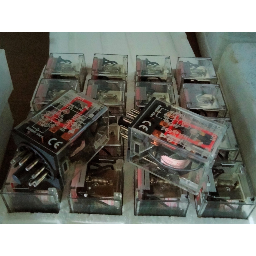 RILAY RELAY AC 11P 11 PIN 11 KAKI 220V 220 VOLT MK3P-1 OMRON
