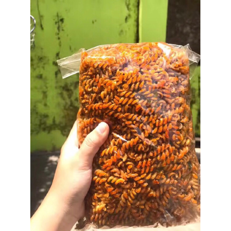 

Makaroni spiral Extra pedas Daun jeruk & isi 1kg/1000 gram