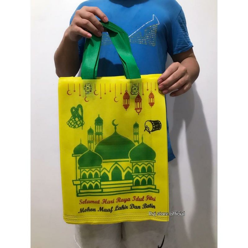 

Celine2 - TAS LEBARAN IDUL FITRI 30x40+8cm