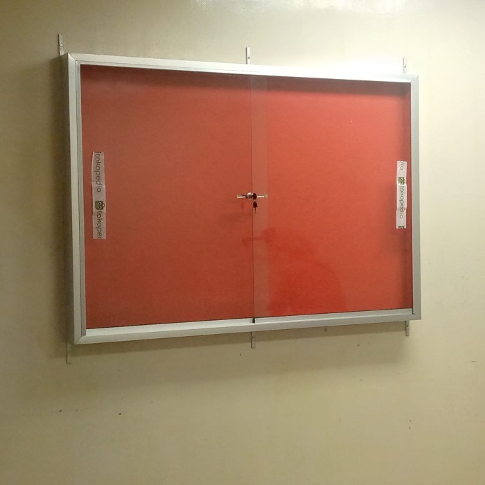 

Mading kaca pengumuman tembok , bisa pilih ukuran dan custom - 90x120, Hijau