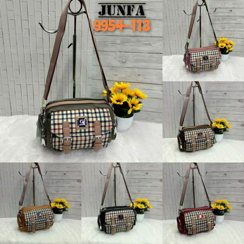 Tas wanita selempang junfa parasut 9954-113 Bahan parasut. Tas selempang wanita Tas Junfa Import.