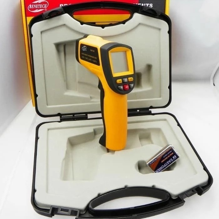 INFRARED THERMOMETER 900 CELCIUS BENETECH GM900