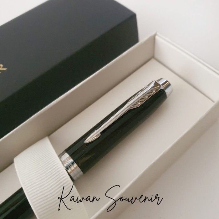 

Pulpen Parker Original IM New LQ Black Chrome Trim (Klip Silver) RB - Isi Hitam