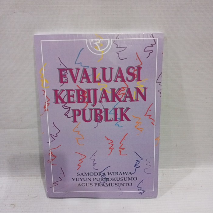 buku evaluasi kebijakan publik