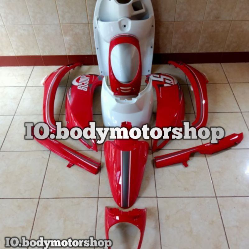 body halus motor Honda Scoopy fi 2013-2016 warna merah putih
