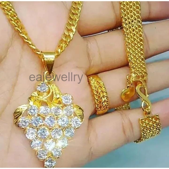 1 Set perhiasan emas 24 karat paling di cari 2023