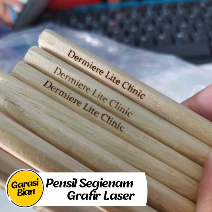 

Custom Grafir Laser Pensil Kayu Segienam Cetak Nama / Logo Tip 2B - Polos