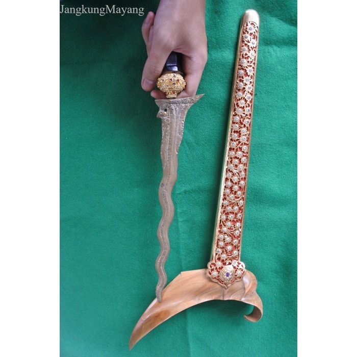 

Keris nagasasra kuningan warangka ladrang wfn8033 antik