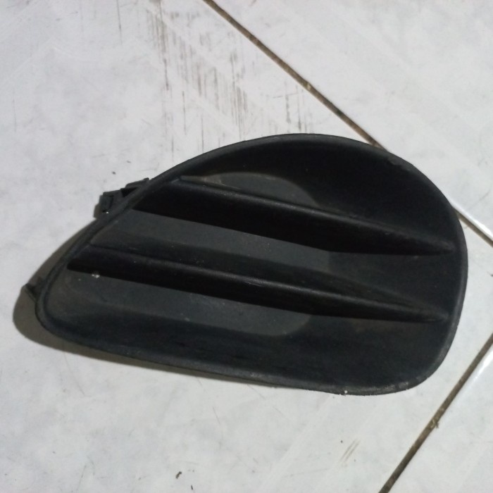 Cover tutup foglamp lampu kabut Yaris 2007 sd 2008 ori