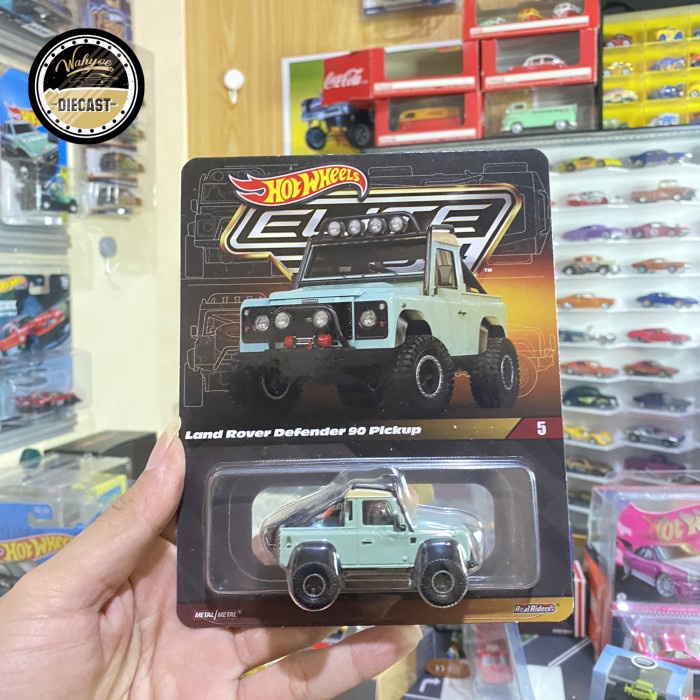 Hot Wheels Elite 64 Land Rover Defender 90 pickup