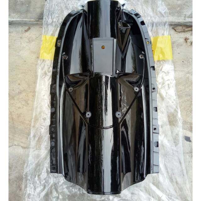 Legshield dasbor Kontak Tengah Scoopy Karbu Hitam