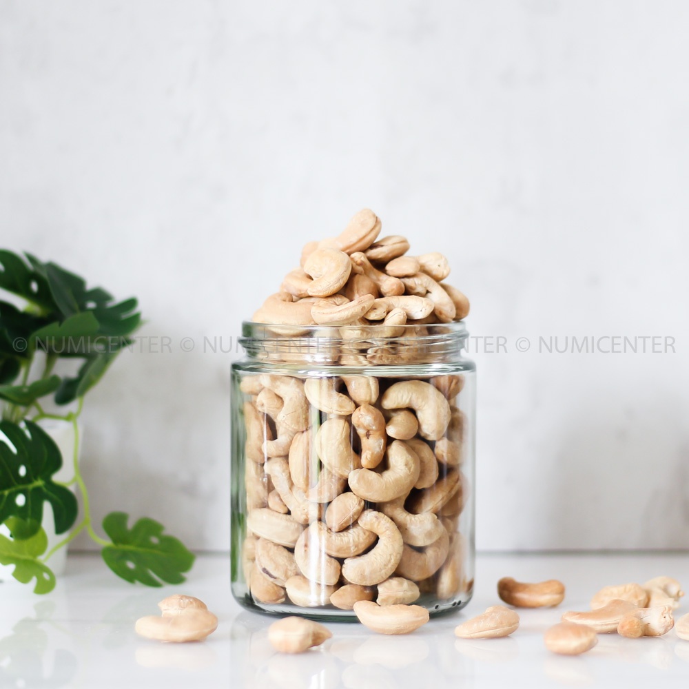 

100G ROASTED CASHEW NUT KACANG MEDE METE - NUMI BULK BIN