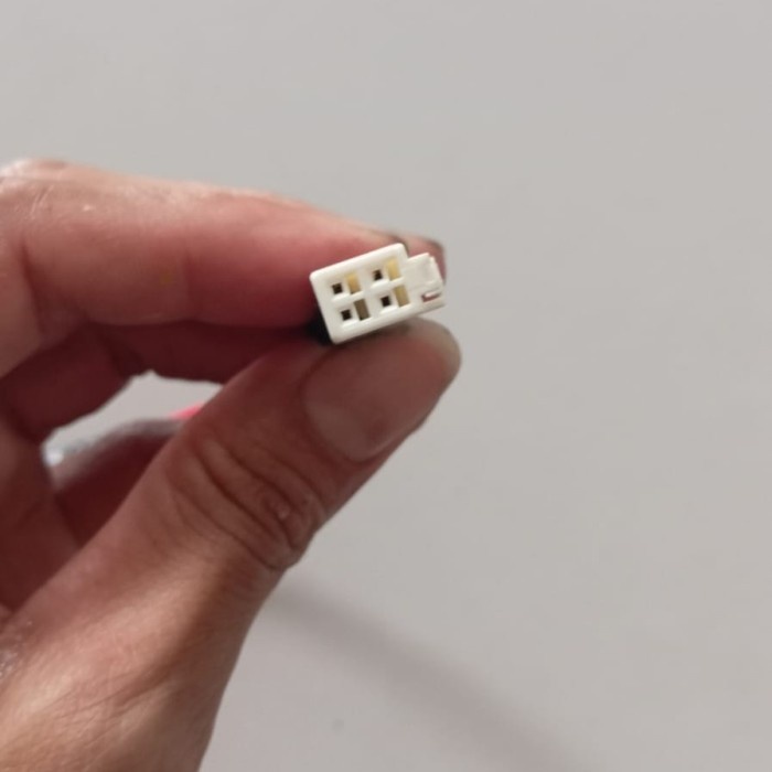 Soket Kamera Parkir Toyota Innova Fortuner Headunit Original 4 Pin