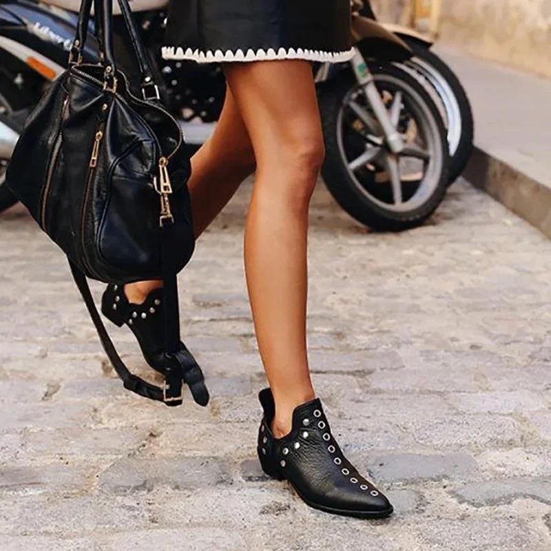 

2024 New Women's Boots Autumn Pointed Head Rivets Personality Ankle Boots Women Sneakers Women