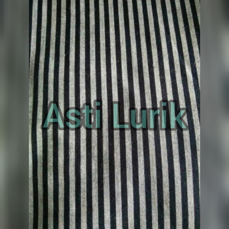 Klaten Kain Tenun Lurik (  x   ) . ASLI LURIK ATM .  Lebar Kecil , Lurik  . Klasik hitam abu abu gre